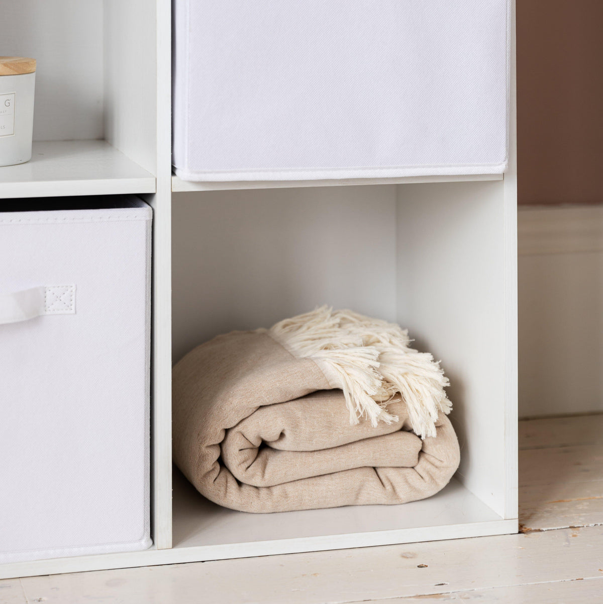 Cara 4 Cube Chalk White Bookcase Wooden Display Unit Shelving Storage Bookshelf Shelves - White Basket