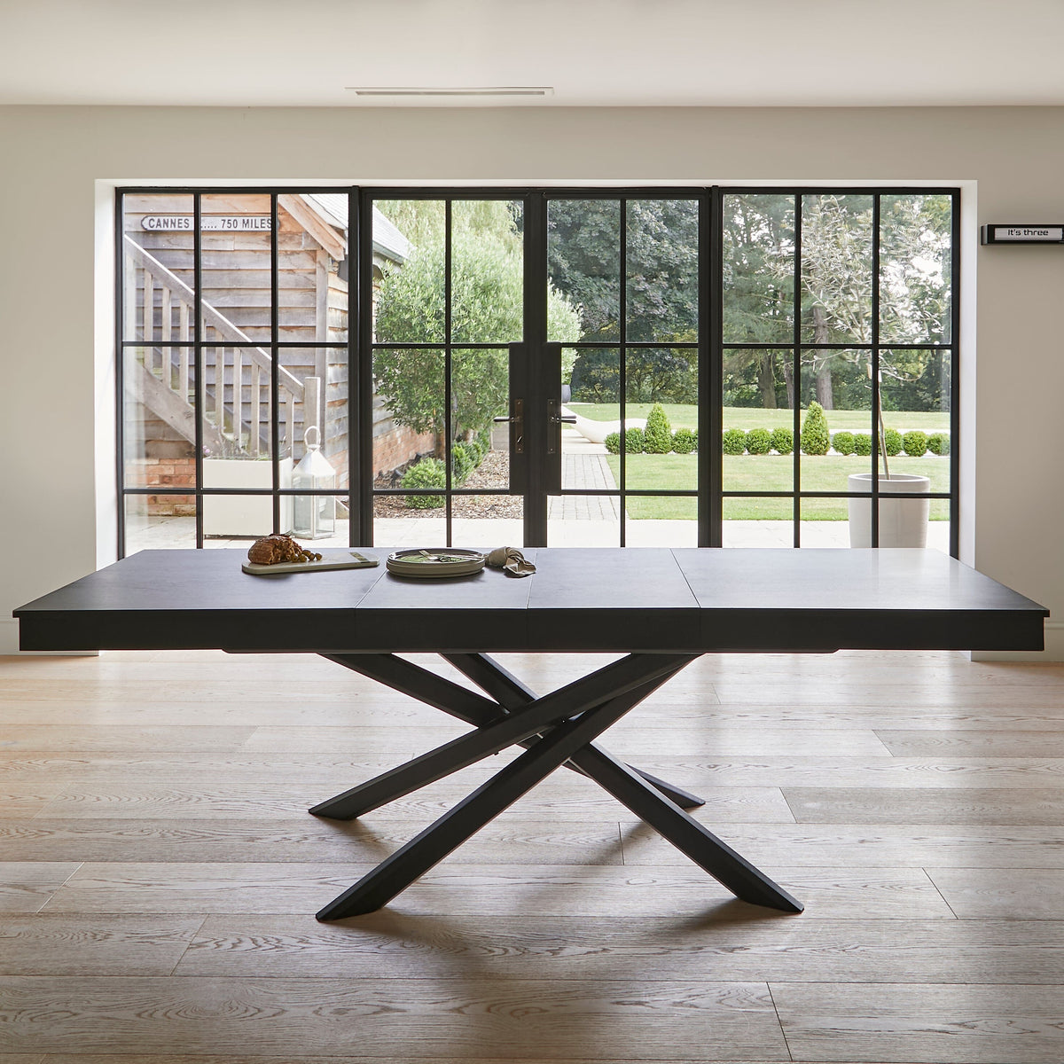Amelia Black Extendable Dining Table Set - 6 Seater - Freya Fern Green Carver Chairs - Black Legs