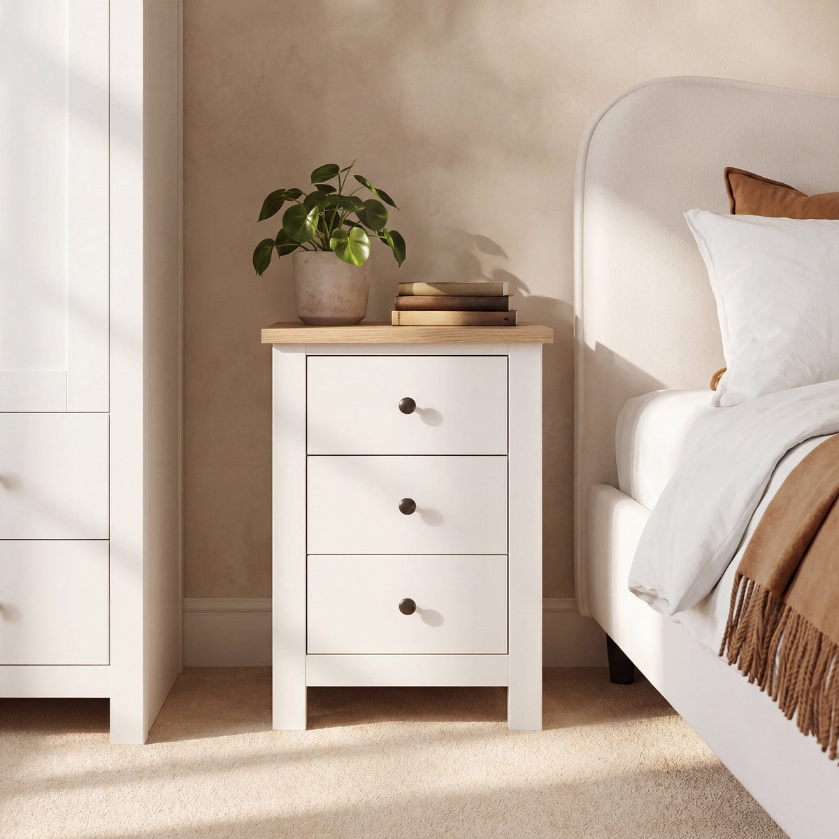 Bampton 4 Piece Bedroom Set - 3 Over 4 Chest of Drawers - Alabaster White