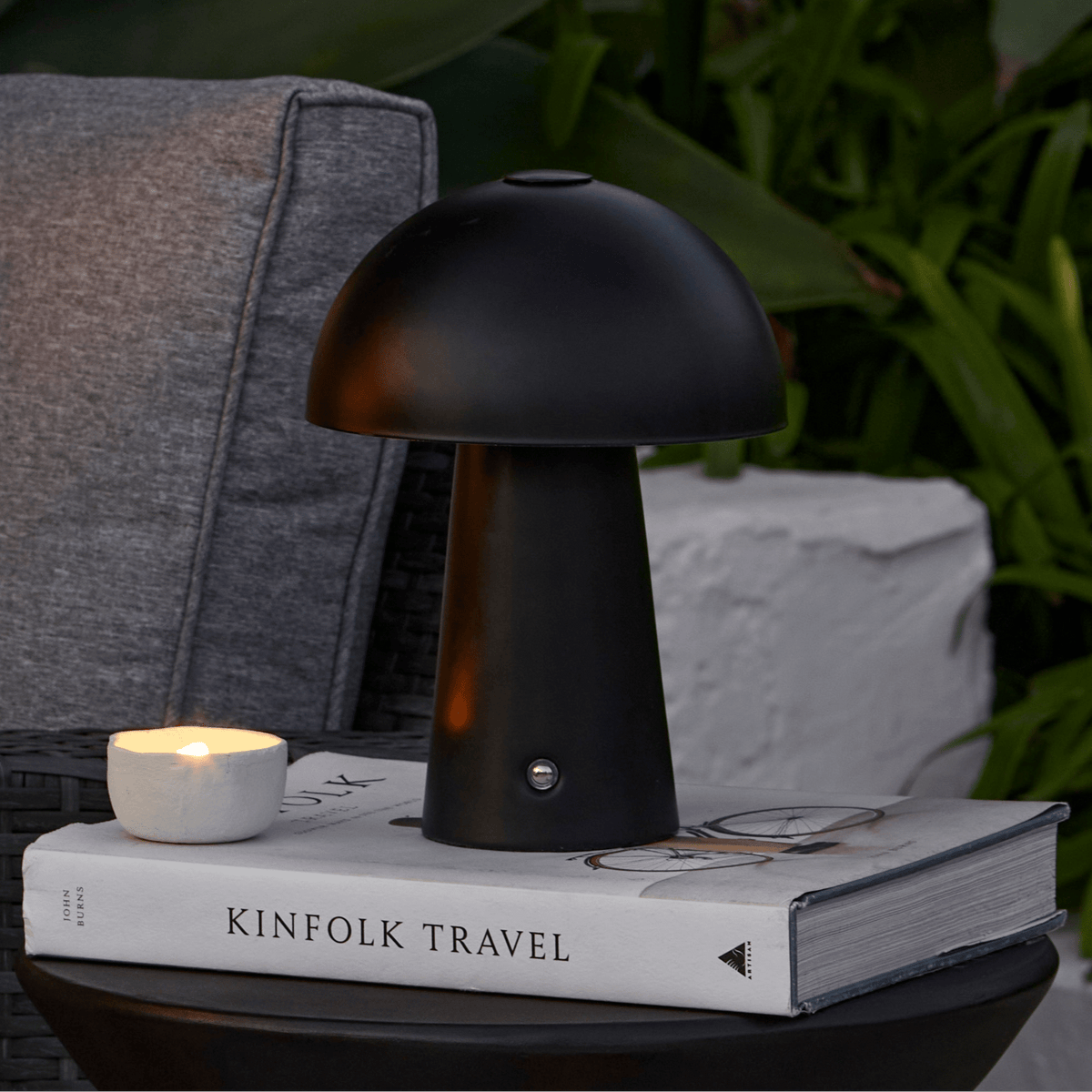 Brockhill Rechargeable Lamp - Black
