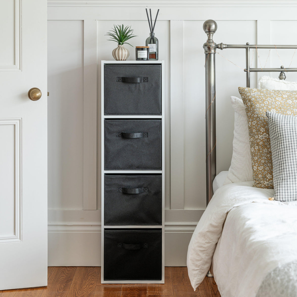 Cara 4 Tier Storage Unit / Chalk White Bookcase with Black Boxes