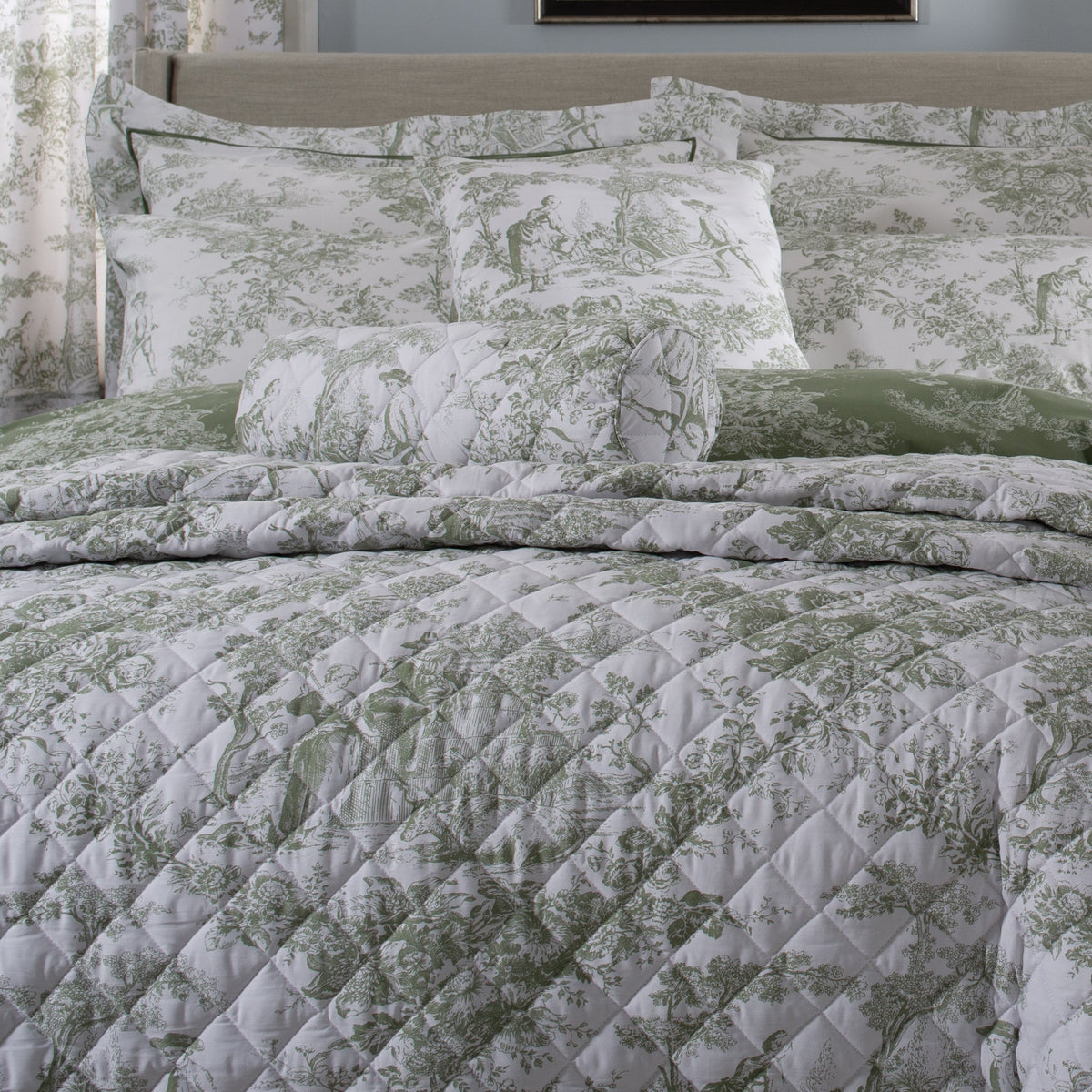 Toile de Jouy Bedspread