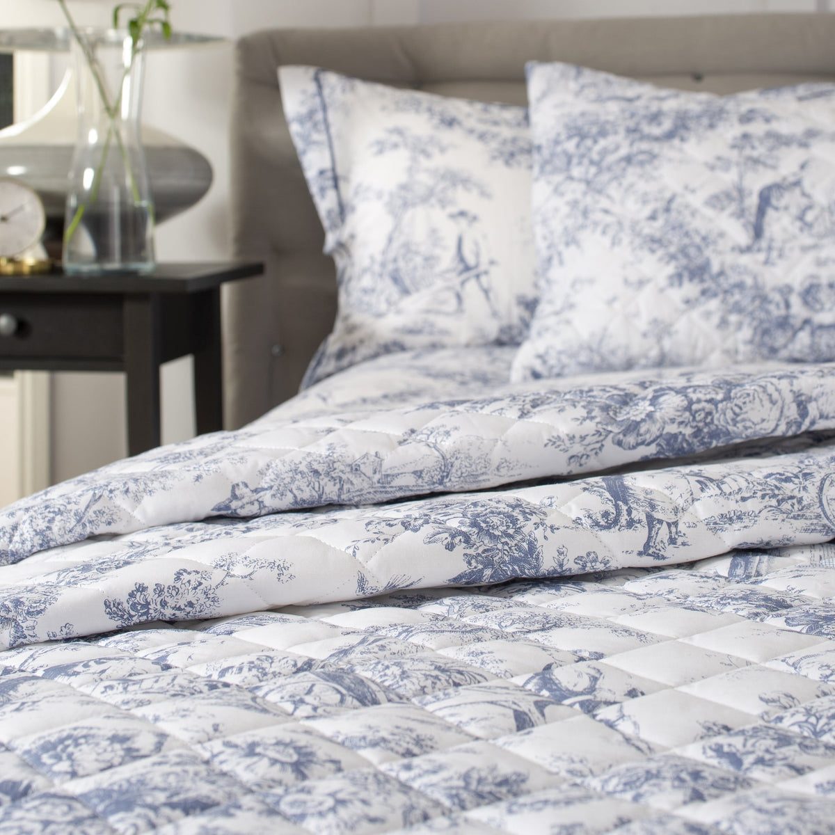 Toile de Jouy Bedspread