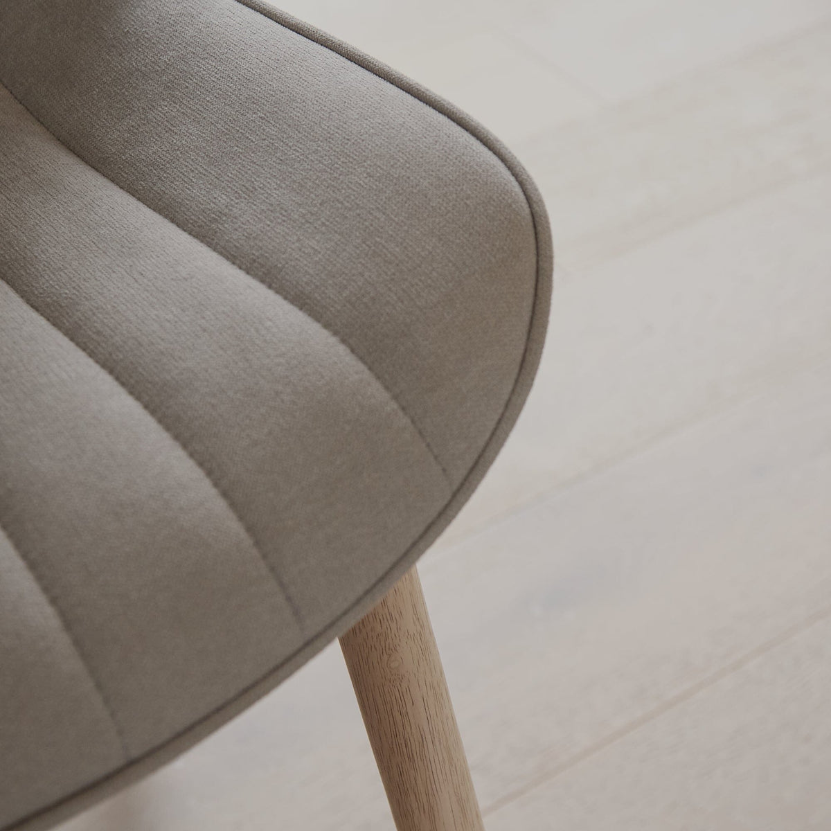 Imogen 190cm Black Mango Wood Dining Table Set - 6 Seater - Bella Soft Beige Dining Chairs - Chalked Mango Wood Legs