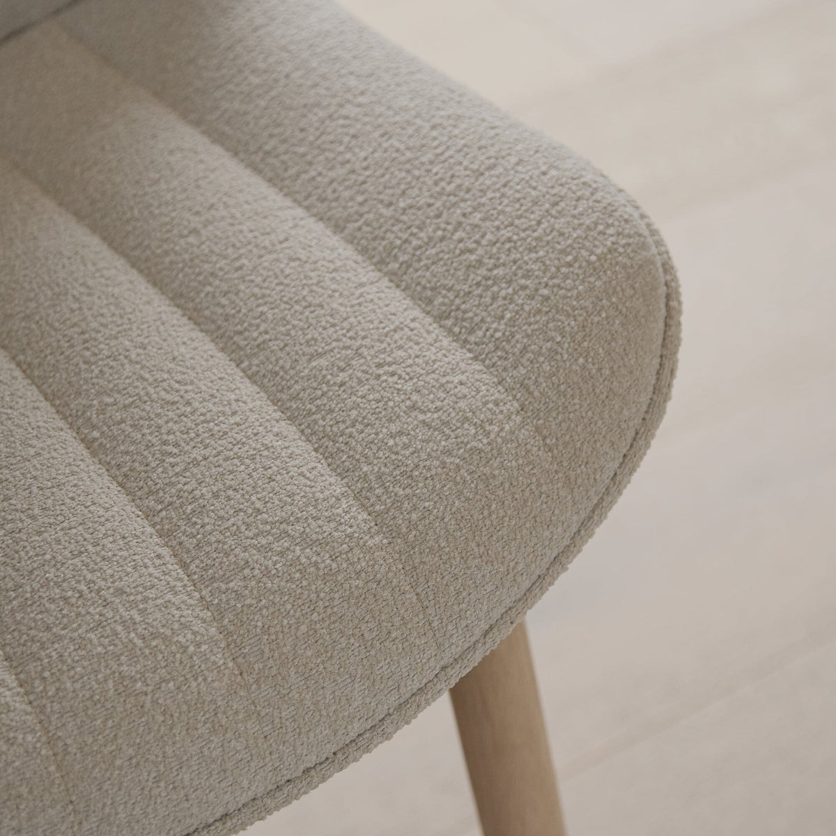 OUTLET - Bella Light Beige Boucle Dining Chairs - Set of 2 - Whitewash Oak Legs