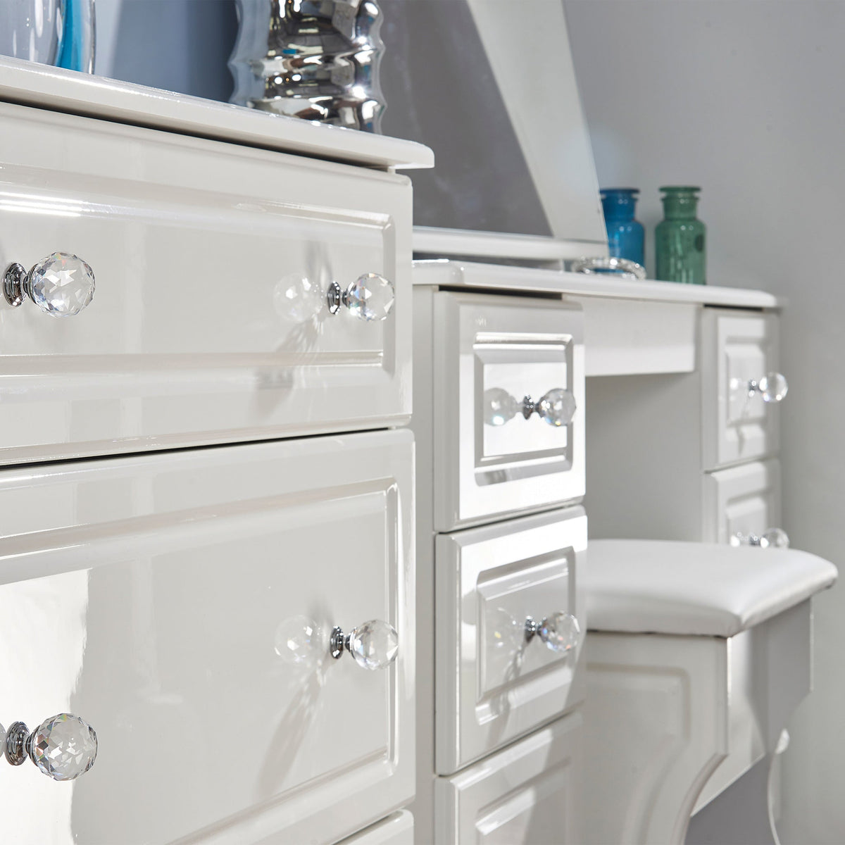 Kinsley White Gloss 4 Drawer Deep Chest