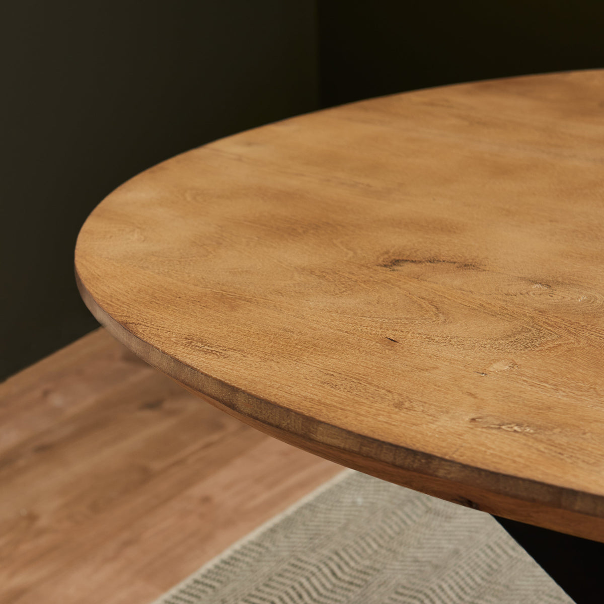 Levi Mango Wood Round Dining Table Set - 4 Seater - Dolly Boucle Dining Chairs - Black Legs