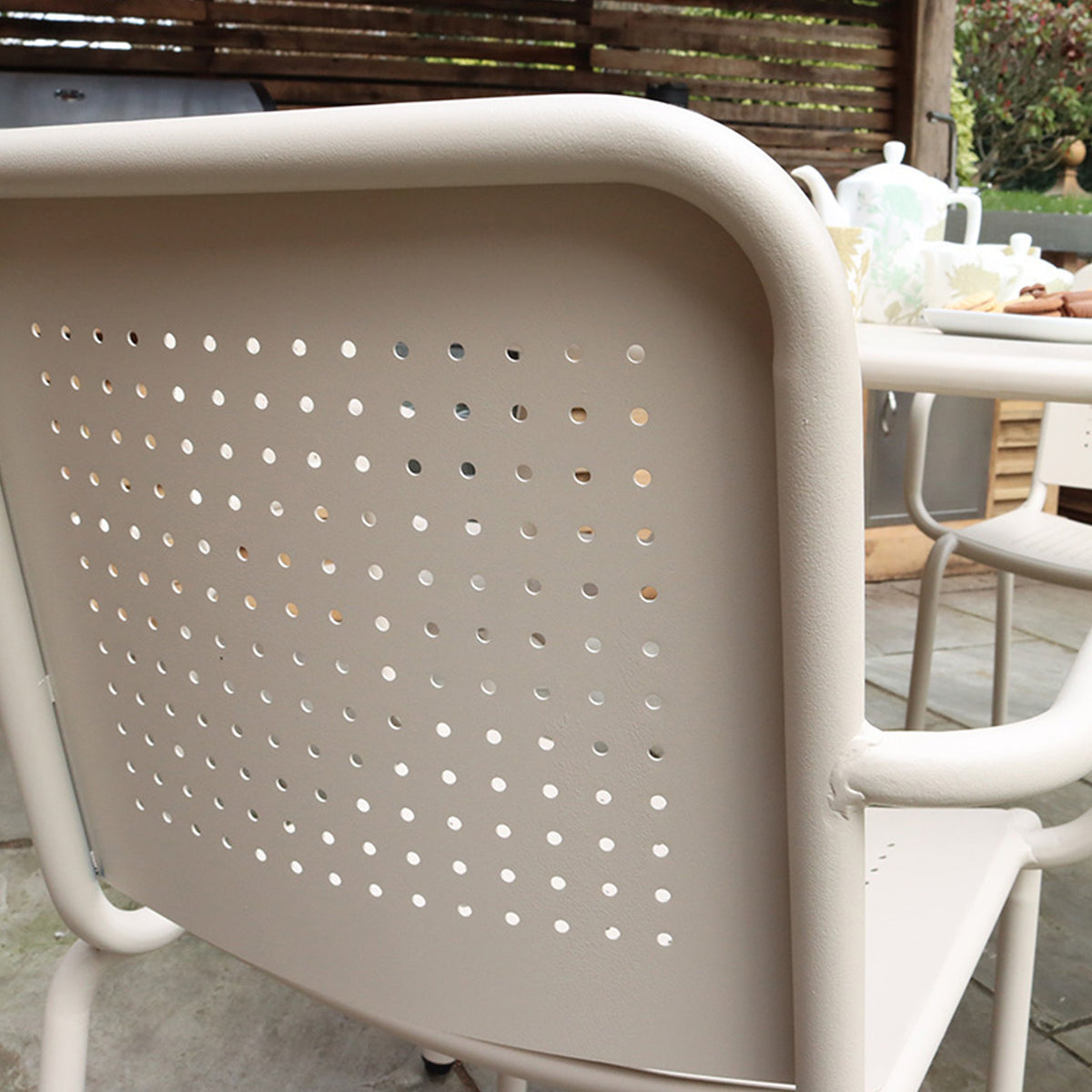 Porto 4 Seater Round Dining Set