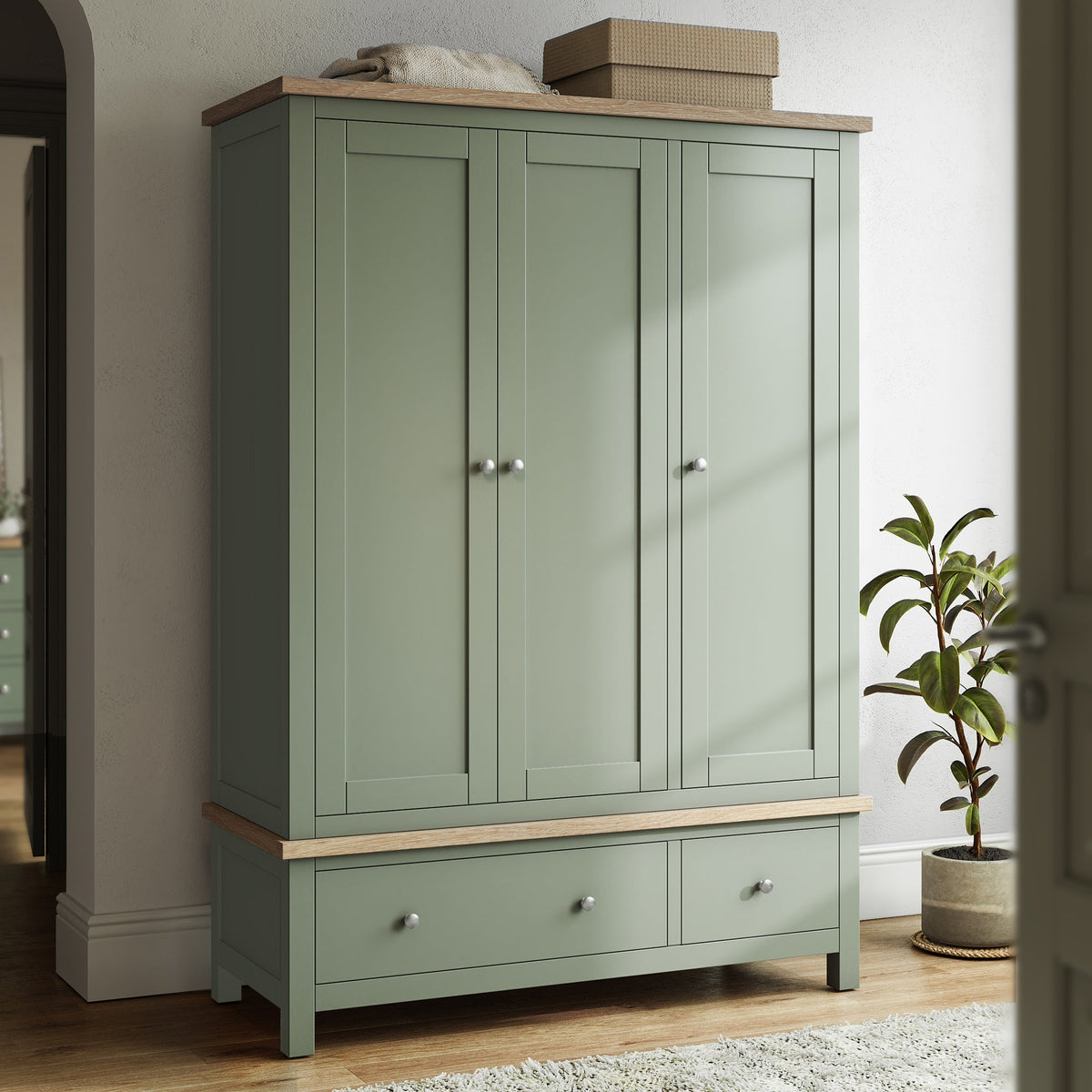 Farro Triple Wardrobe with Drawers