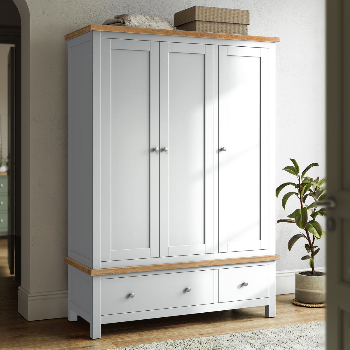 Farro Triple Wardrobe with Drawers