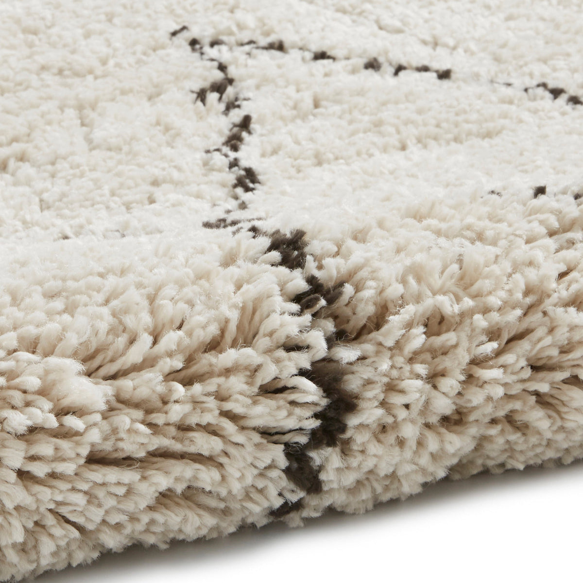 Edie Boho Diamond Shaggy Rug