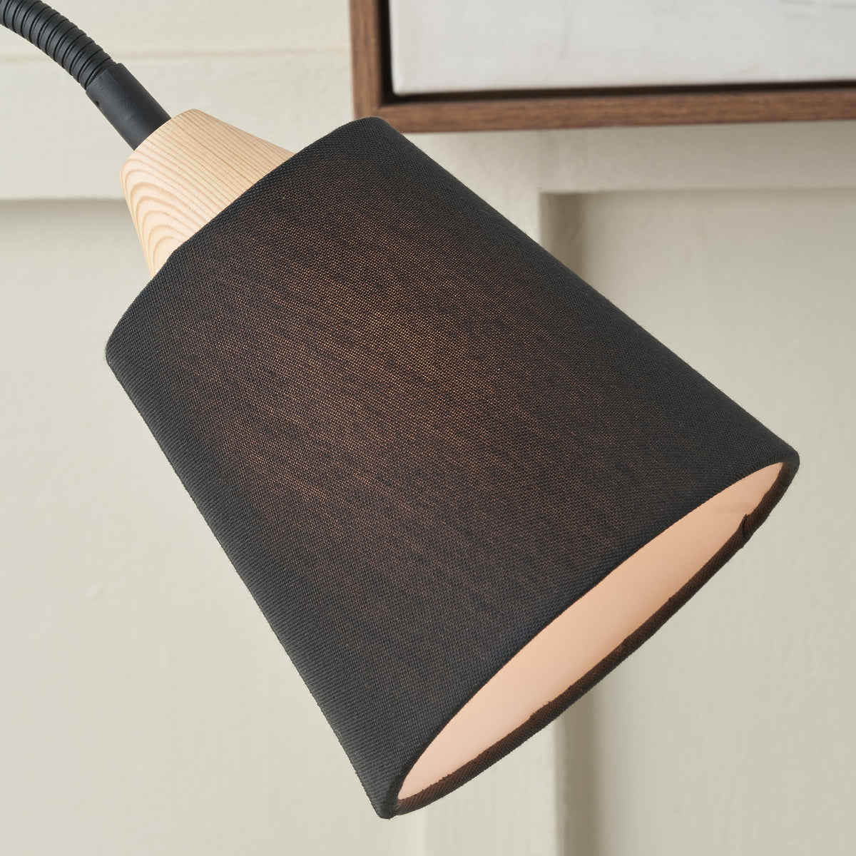 Juna Table Lamp
