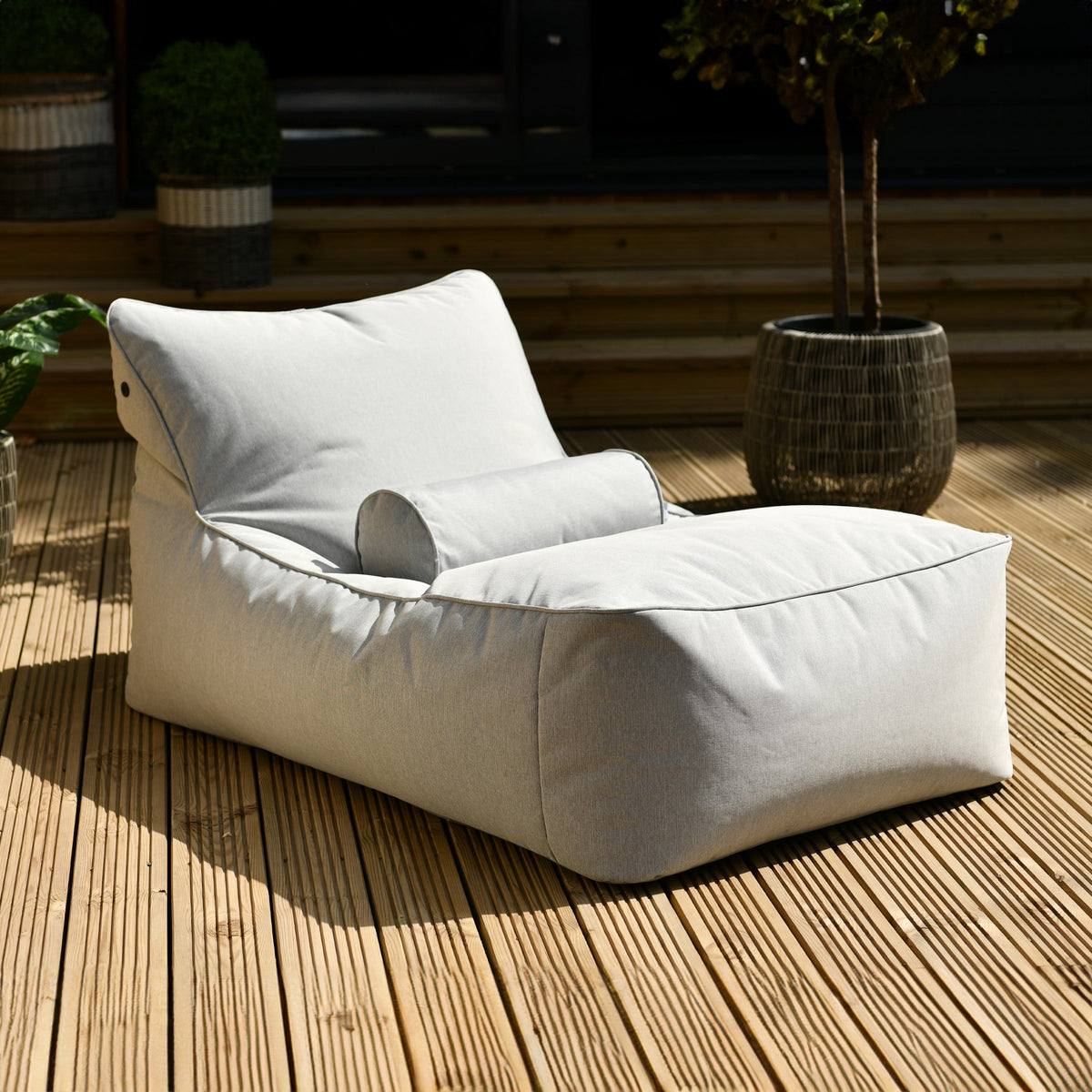 Extreme Lounging Outdoor Bean Bed