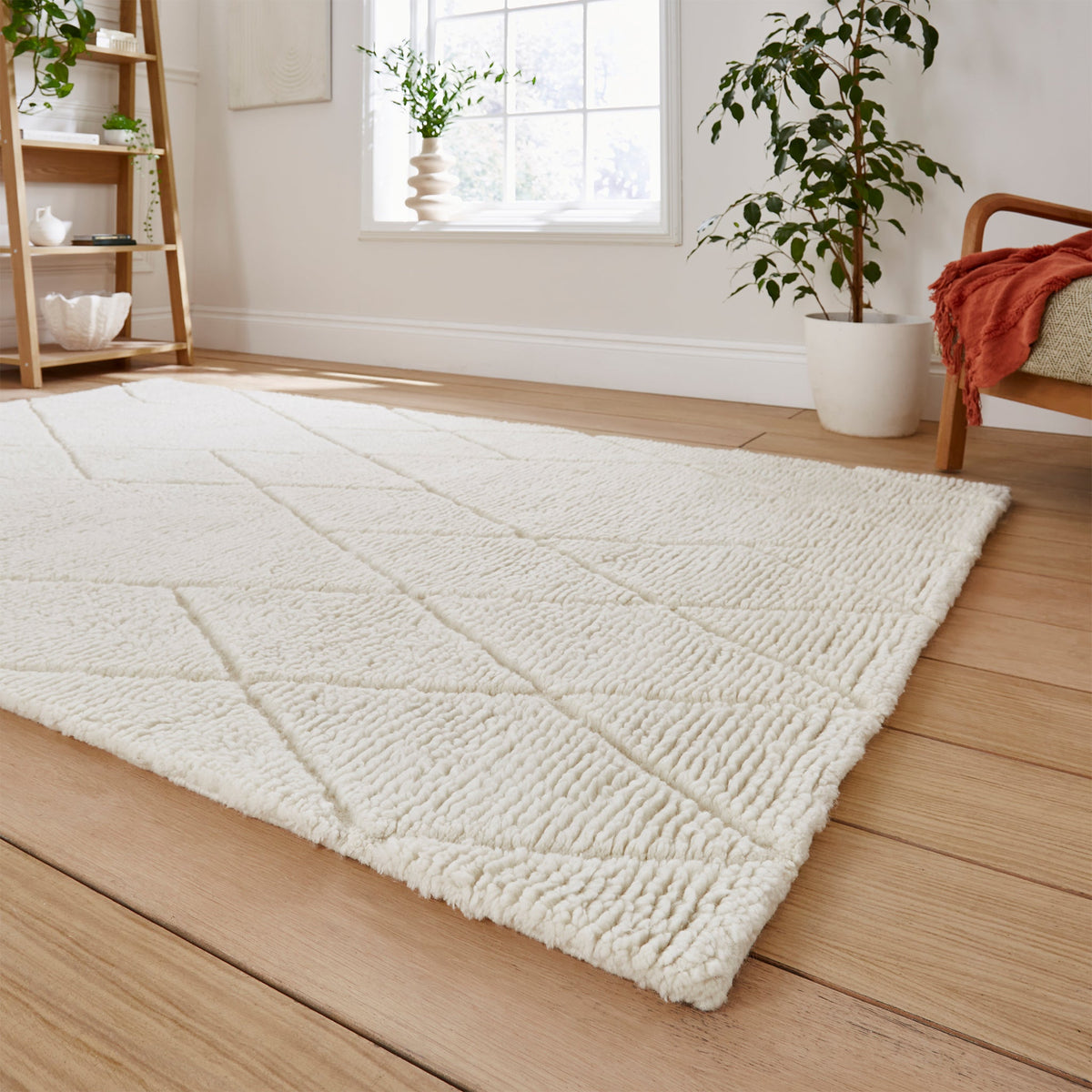 Wilburn Diamond Wool Rug
