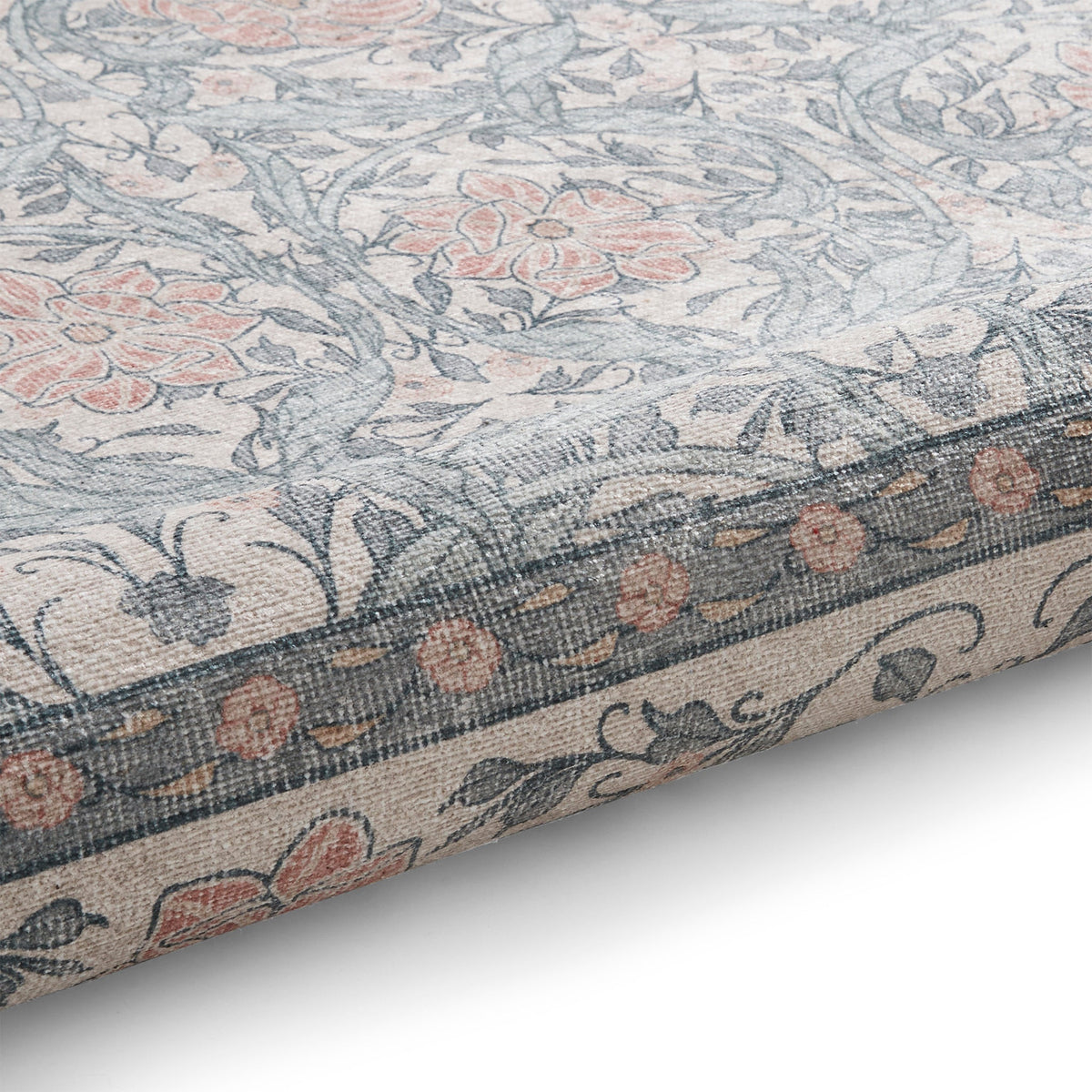 Aubrie Classic Floral Print Rug