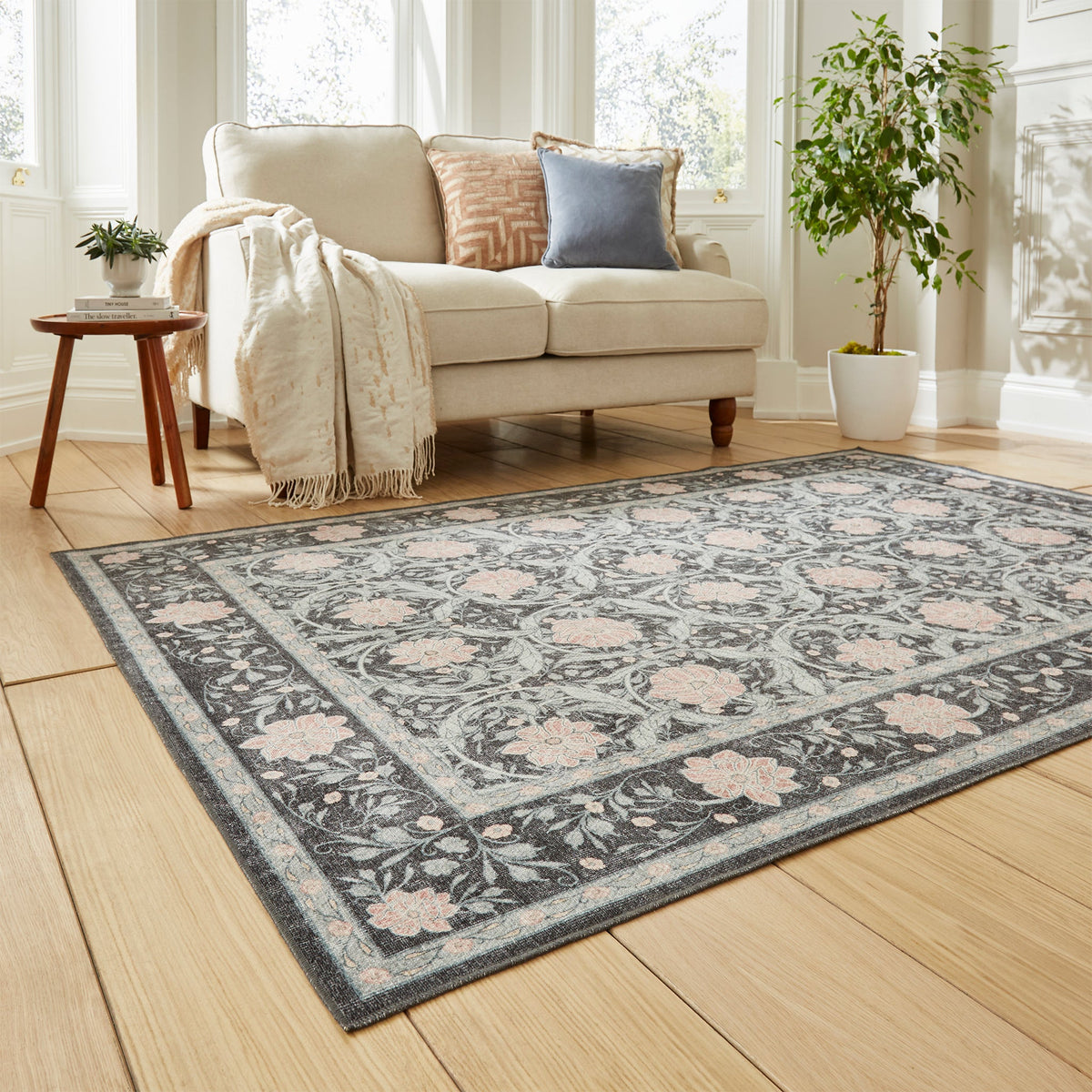 Aubrie Classic Floral Print Rug