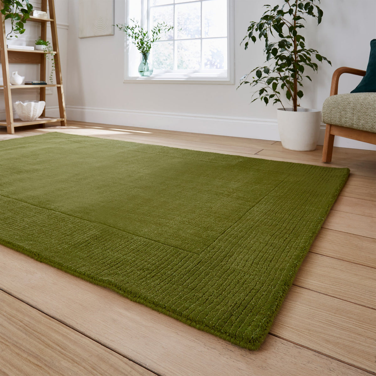 Lauder Plain Wool Border Rug