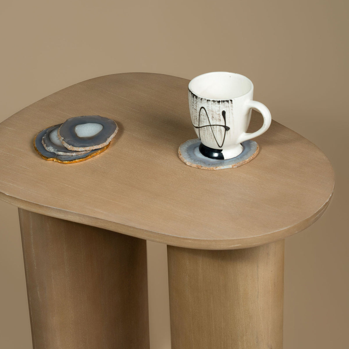 Zenra Mango Wood Lamp Table