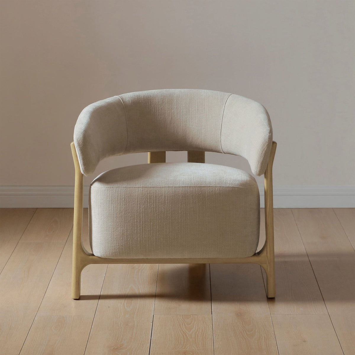 Sorelle Curved Accent Chair