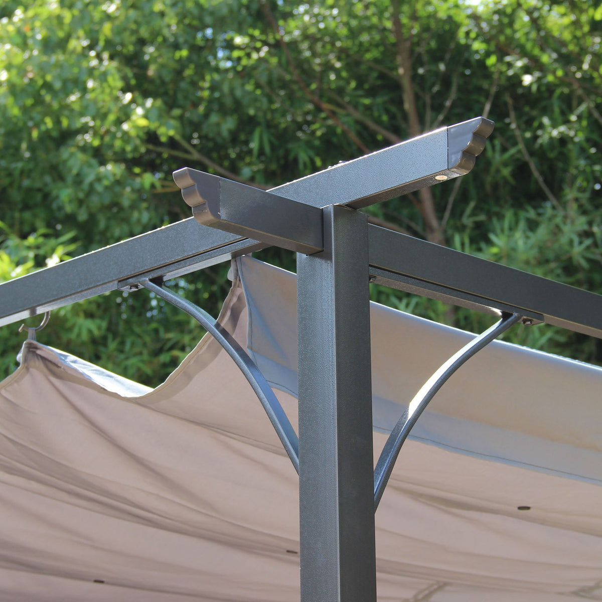 San Remo Sliding Pergola 2.8m x 3.7m