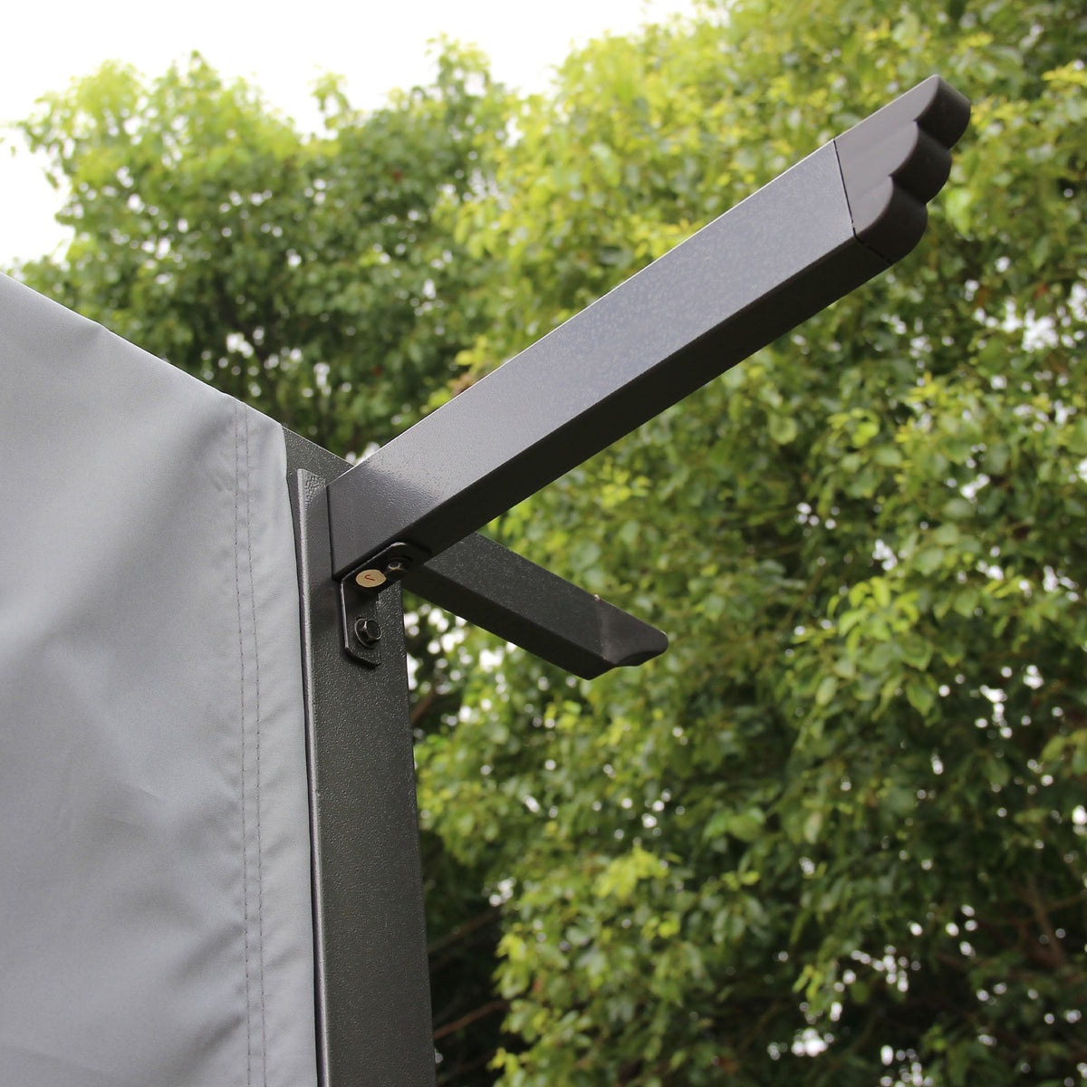 San Remo Sliding Pergola 2.8m x 3.7m