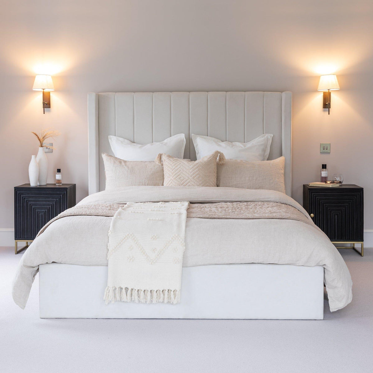 Outlet - Alice King Ottoman Bed - Ivory