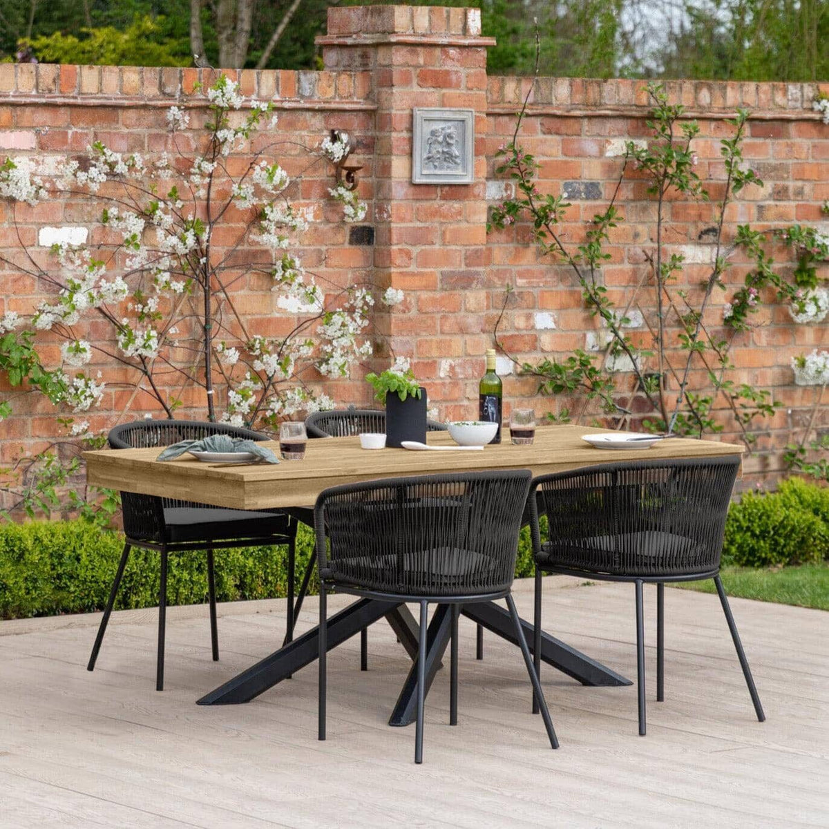 Amelia 4 Seater Wooden Garden Dining Set with 4 Hali Black Chairs - White Acacia with Black Legs