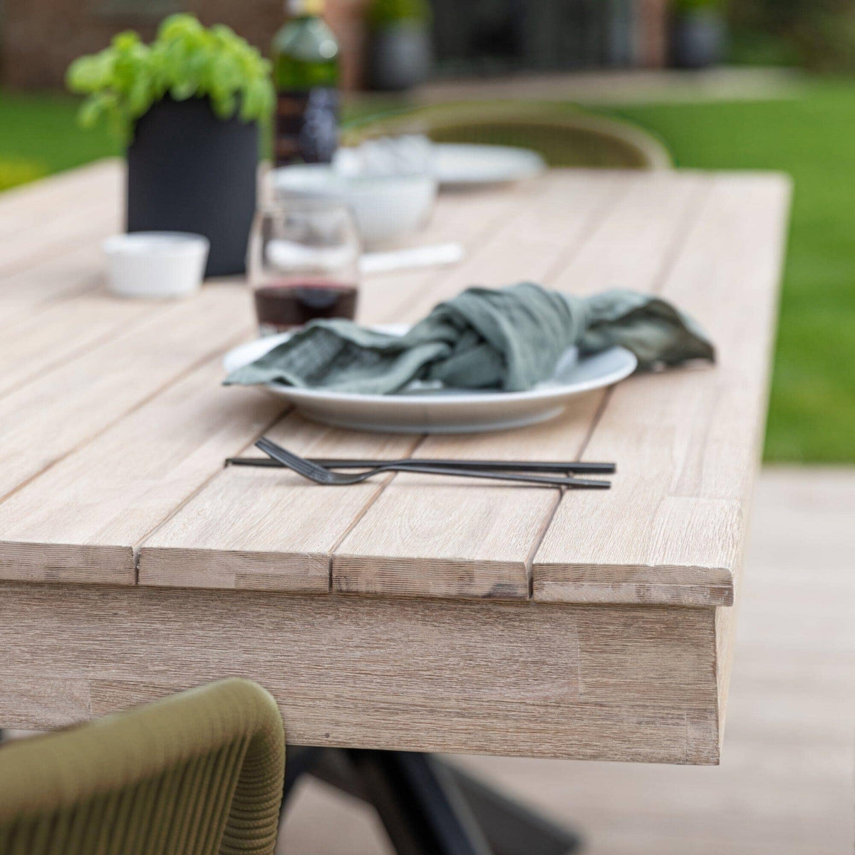 Amelia 4 Seater Wooden Garden Dining Set with 4 Hali Green Chairs - Light Brushed Acacia with Black Legs