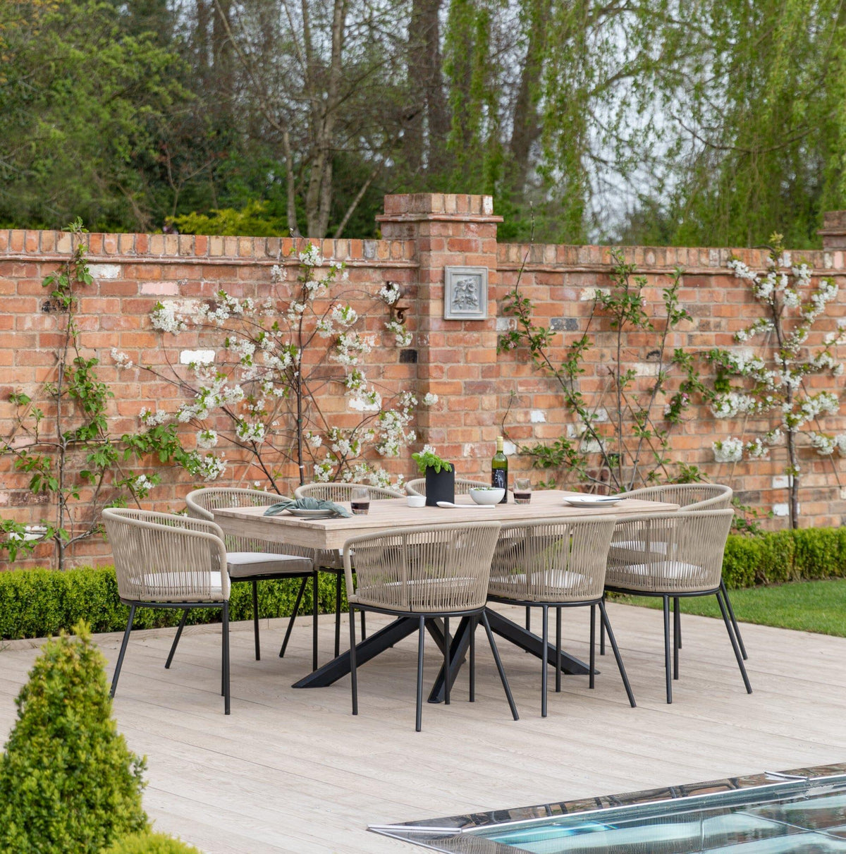 Amelia 8 Seater Wooden Garden Dining Set with 8 Hali Natural Chairs - Light Brushed Acacia with Black Legs