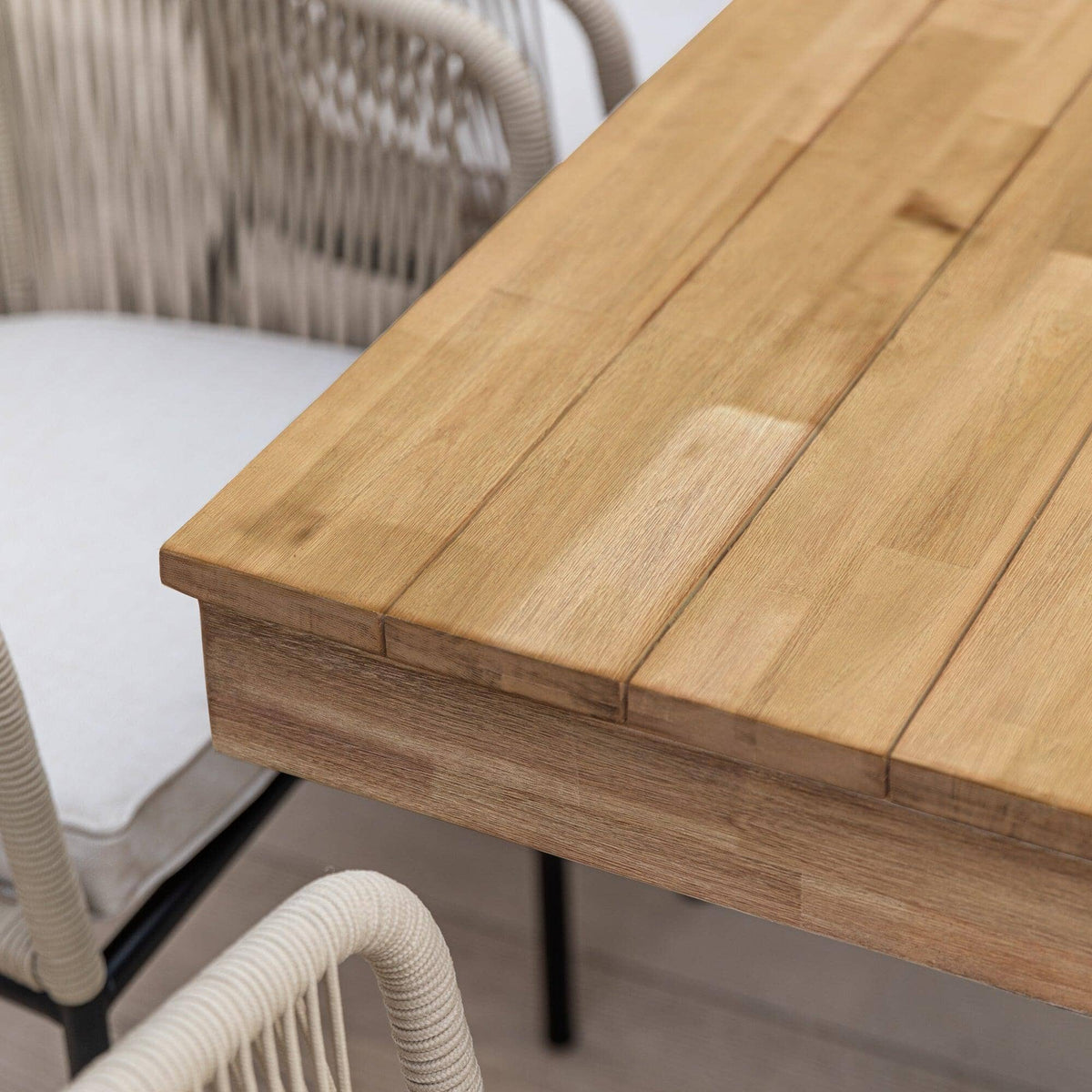 OUTLET - Amelia White Acacia Wood Garden Dining Table - Black Metal Legs