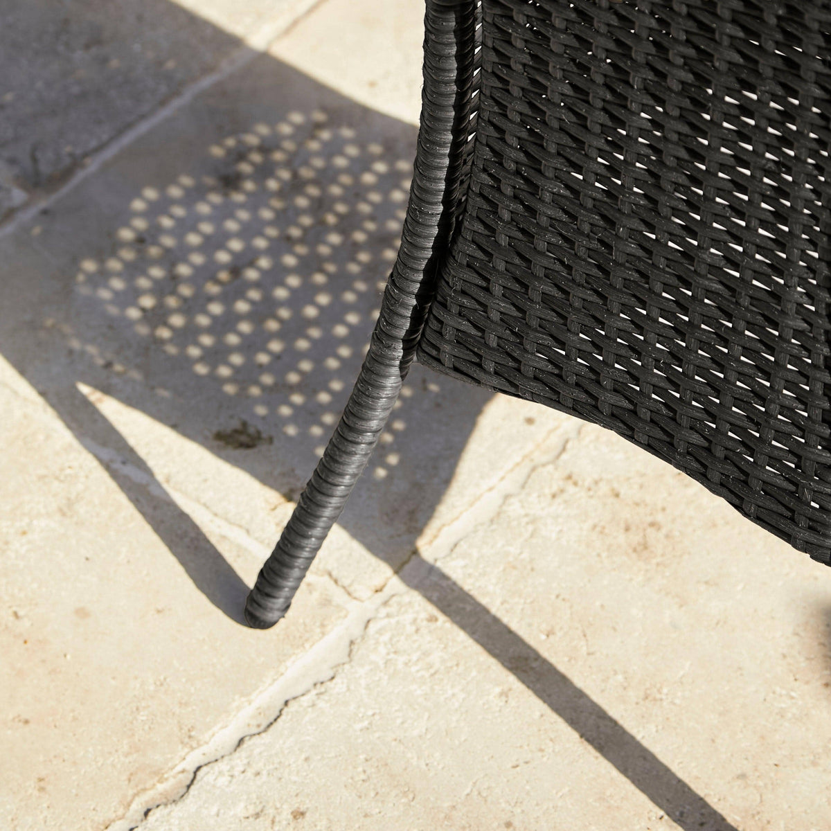 Kemble 4 Seater Garden Round Dining Table - Black