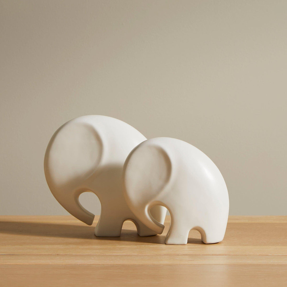 Outlet - Meru 18cm Ceramic Elephant Ornament - White