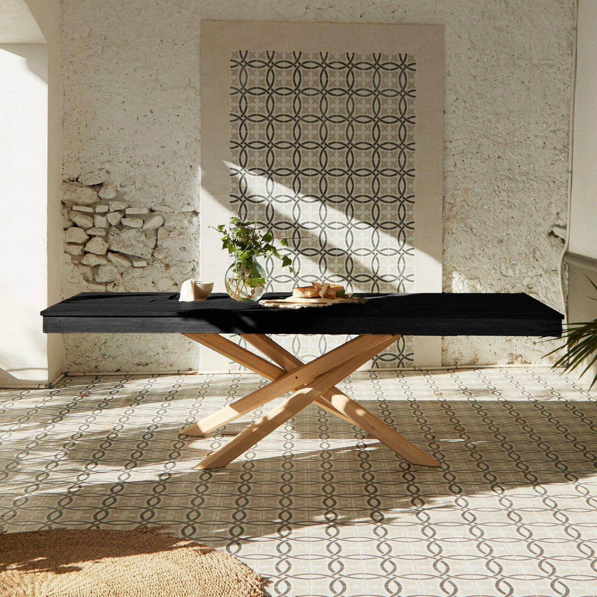 OUTLET - Amelia Black Wood Dining Table - Extendable - Whitewash Legs