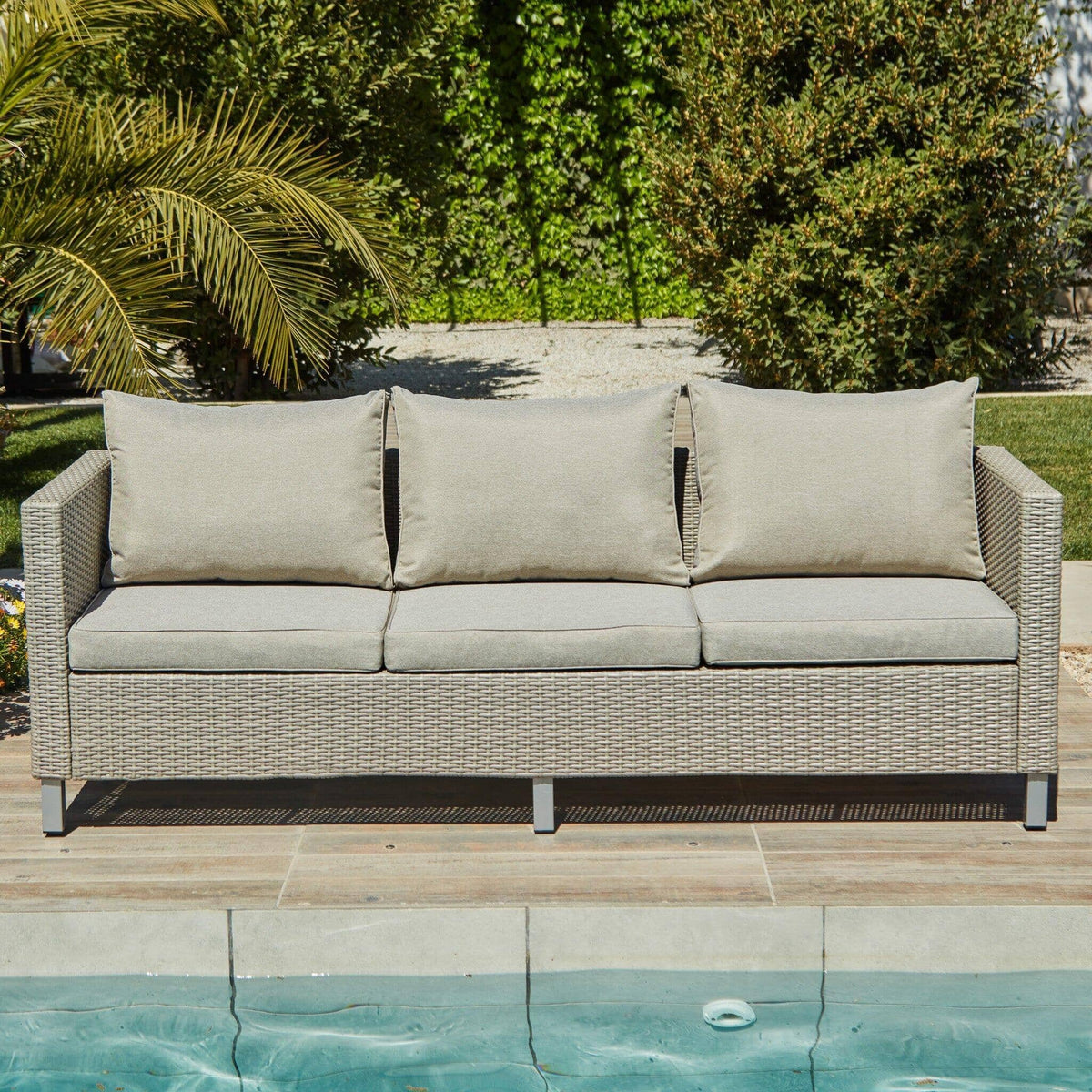 Outlet - Aria 3 Seater Rattan Garden Sofa - Light Grey