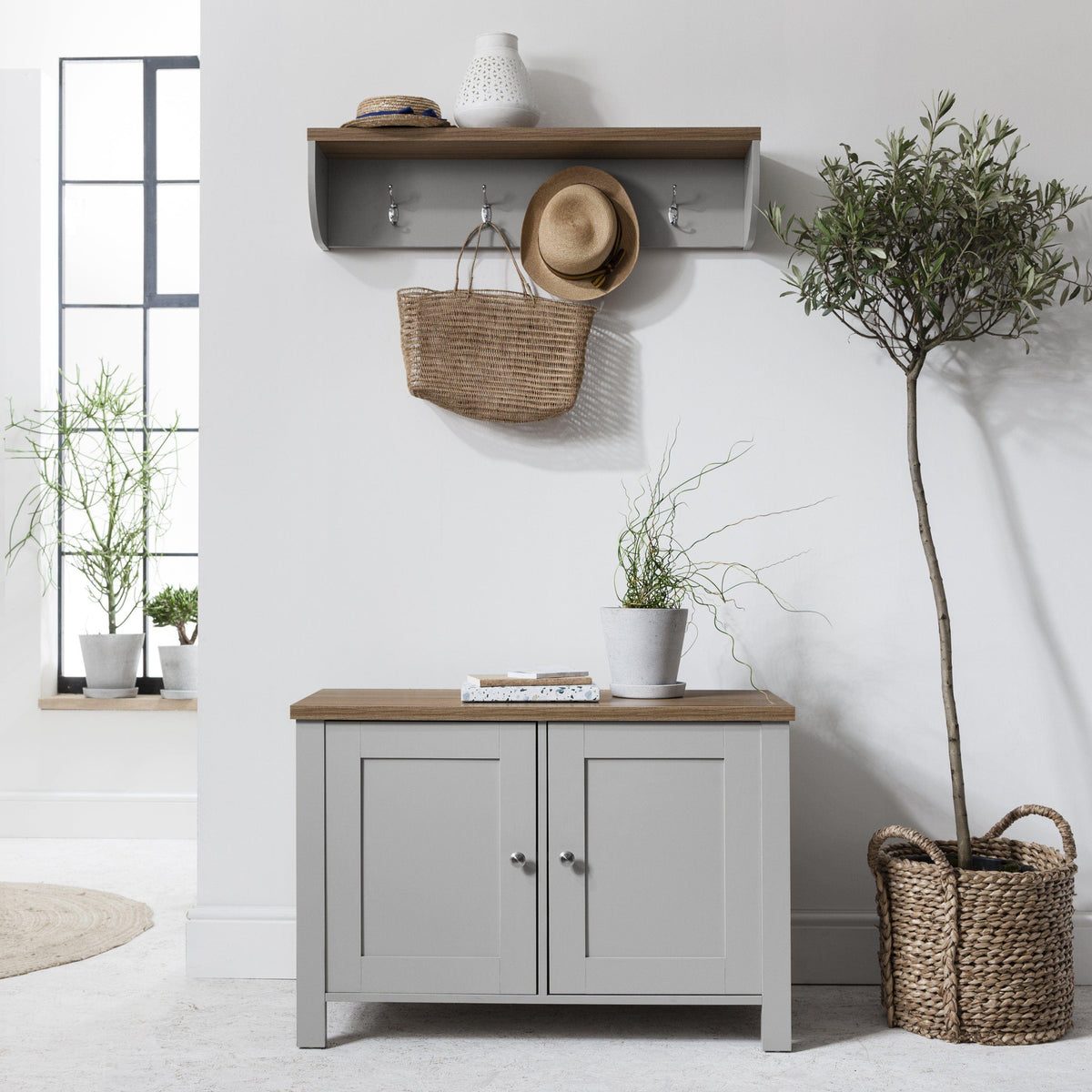 Outlet – Bampton Hallway Cupboard Storage