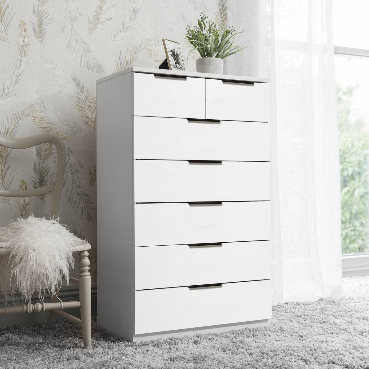 OUTLET - Essie Tall 7 Drawer Chest of Drawers - White