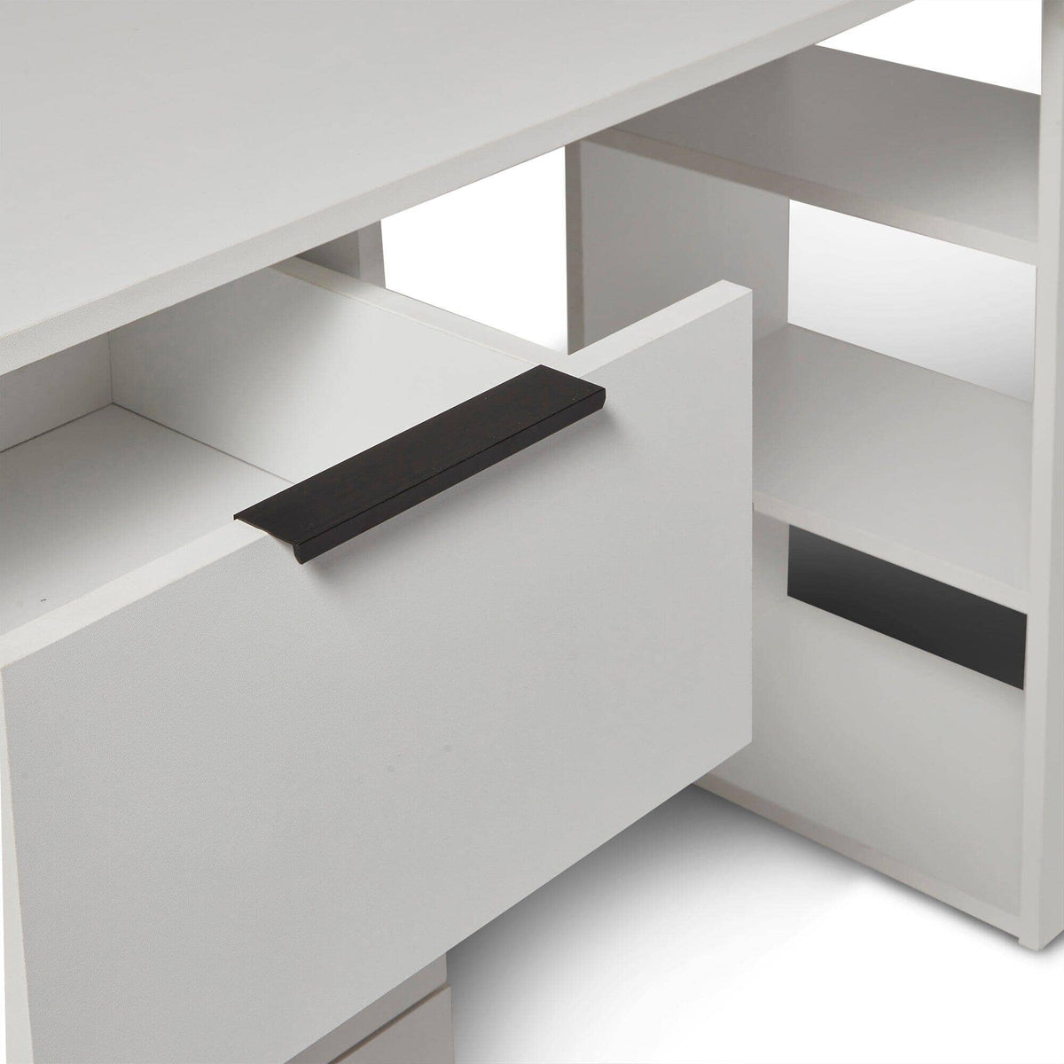 Outlet - Essie 3 Drawer Desk - White