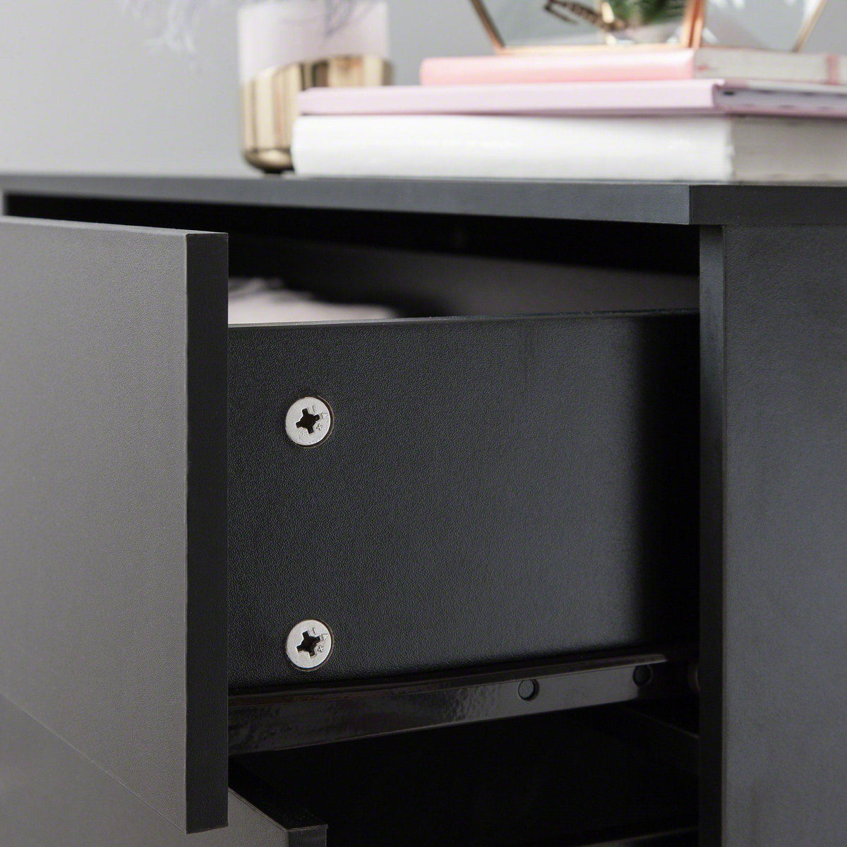 OUTLET - Essie Tall 5 Drawer Chest of Drawers - Black