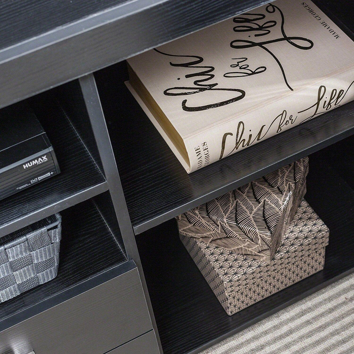 OUTLET - Essie Large Tv Cabinet - Black