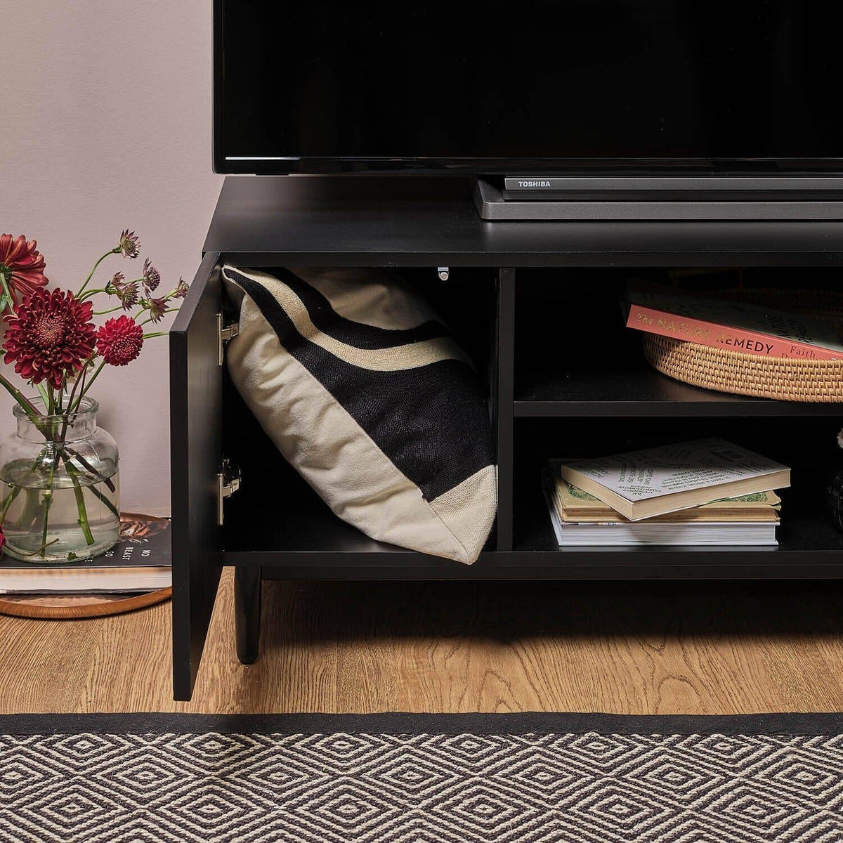 OUTLET - Jack Black TV Unit
