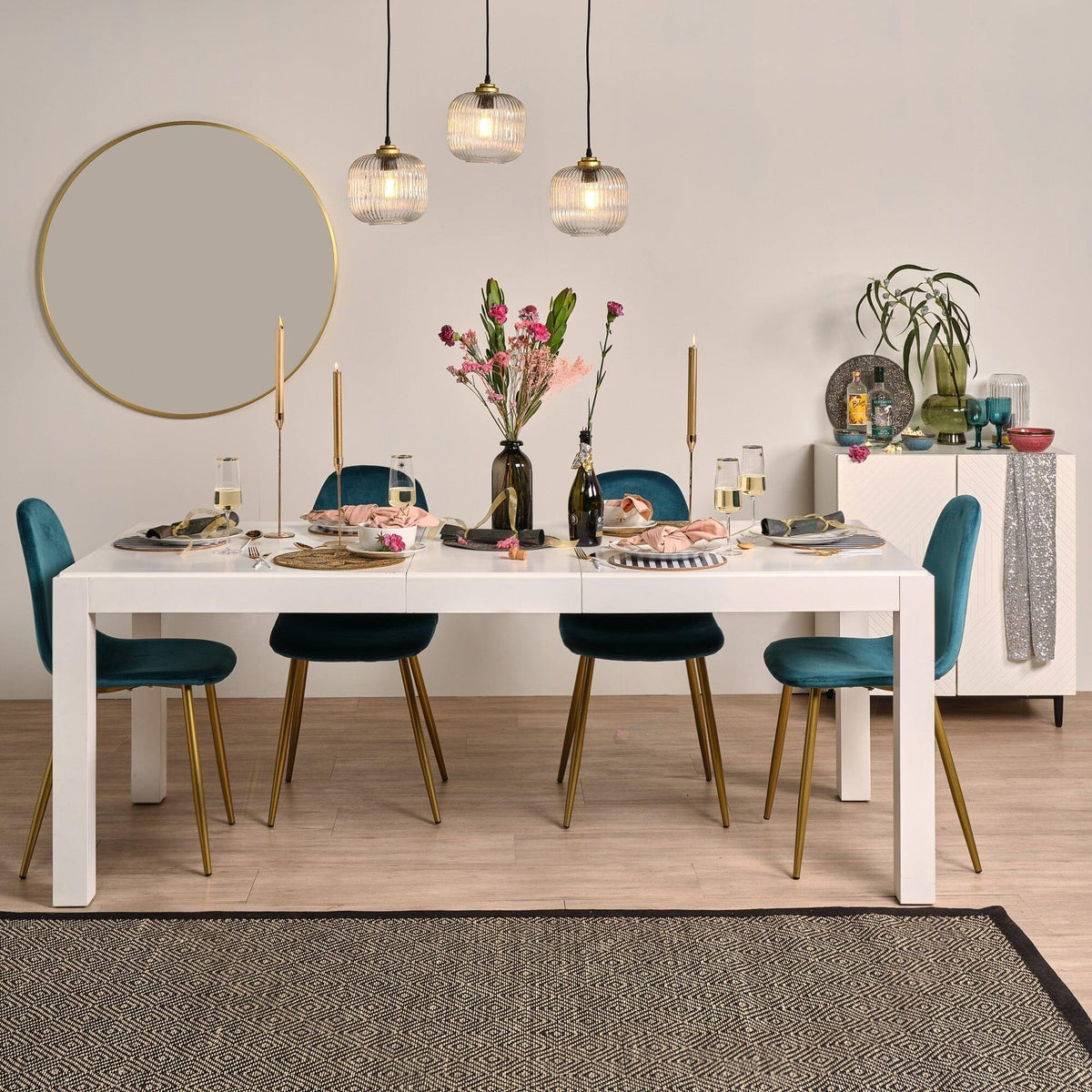 Outlet - Magnus White Wood extendable dining table
