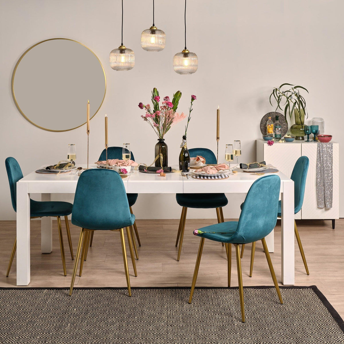 Outlet - Magnus White Wood extendable dining table