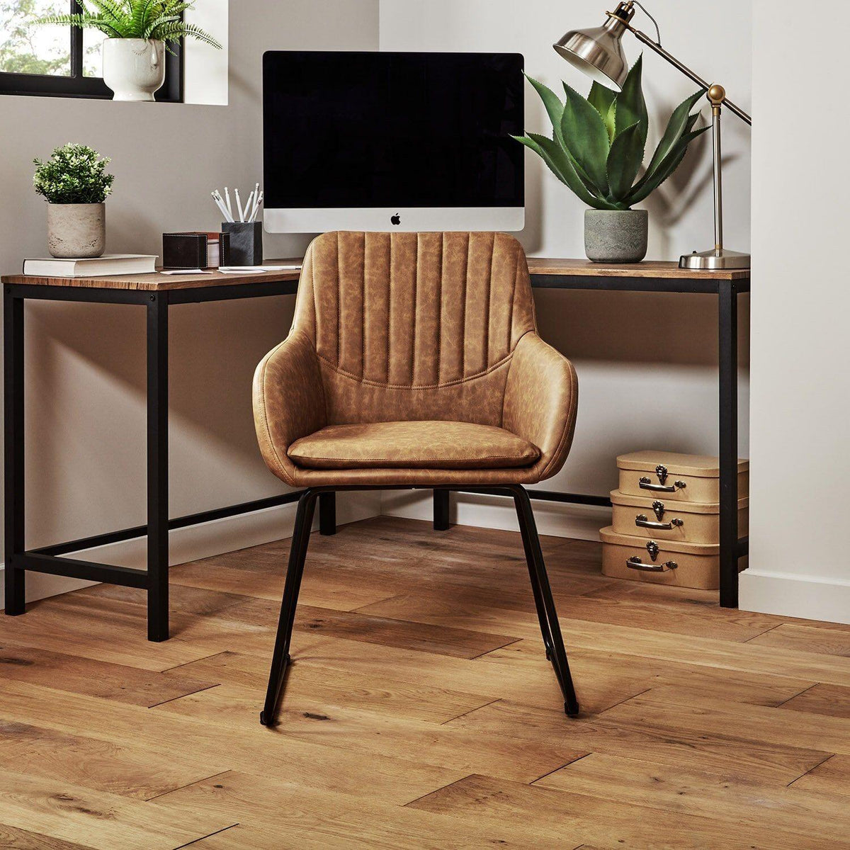 OUTLET - Sheffield Office Faux Leather Chair - Tan with Black Legs