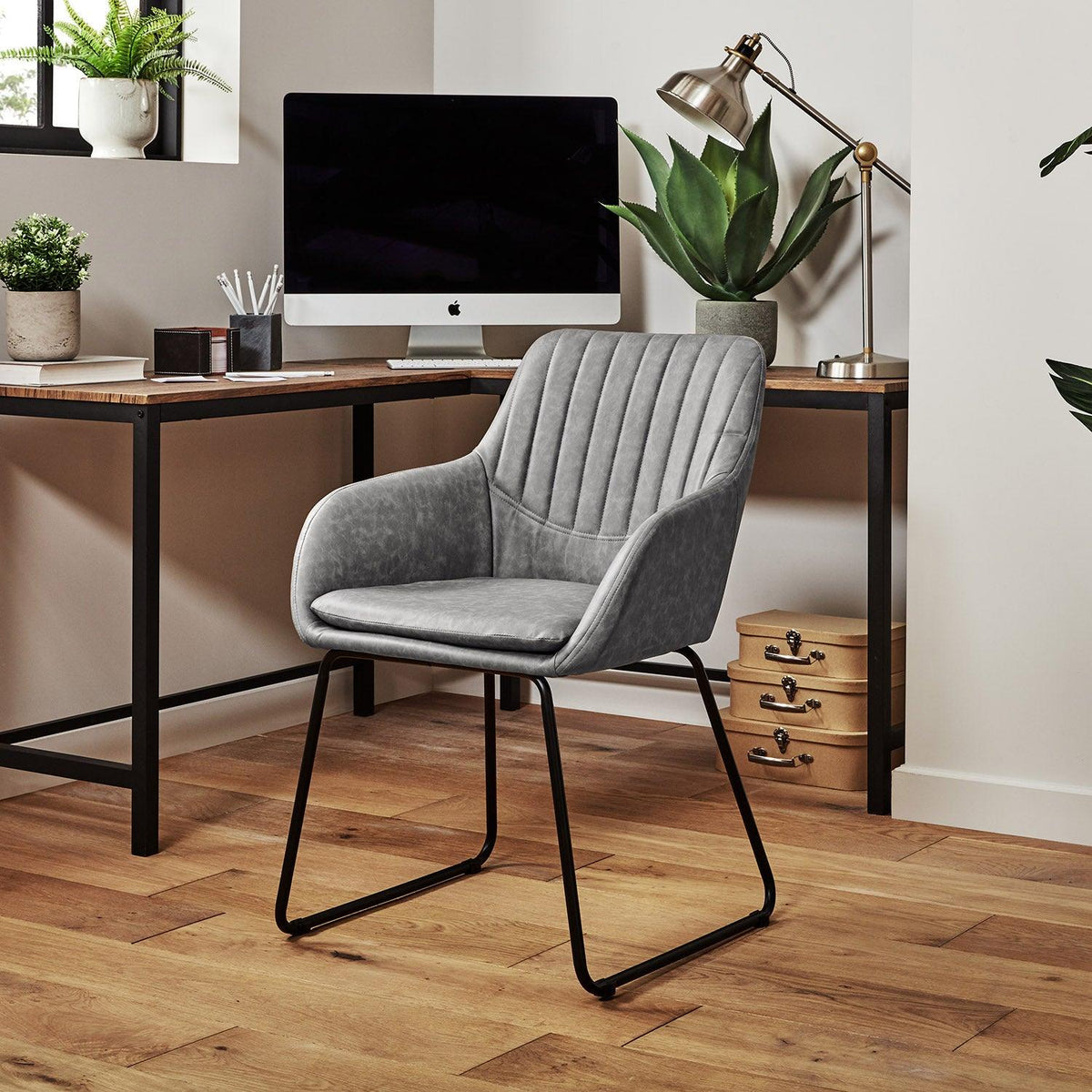 OUTLET - Sheffield Office Faux Leather Chair - Grey with Black Legs