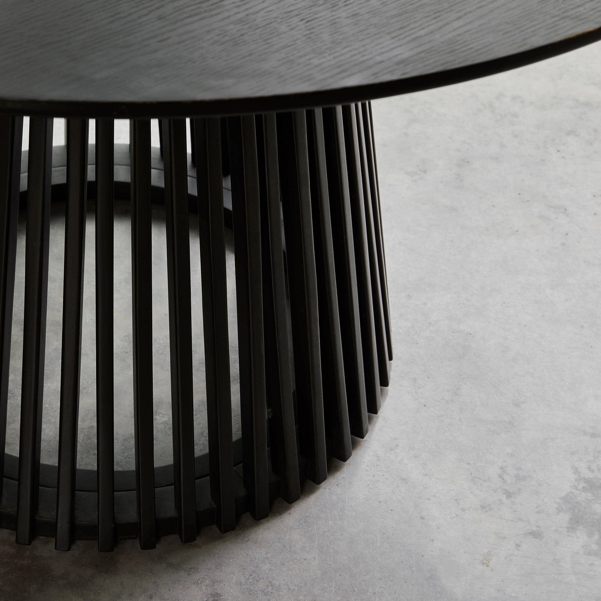 OUTLET - Willow Black Round Dining Table