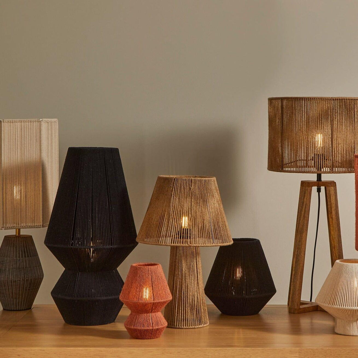 Outlet - Sirana Small Burnt Orange Jute Table Lamp