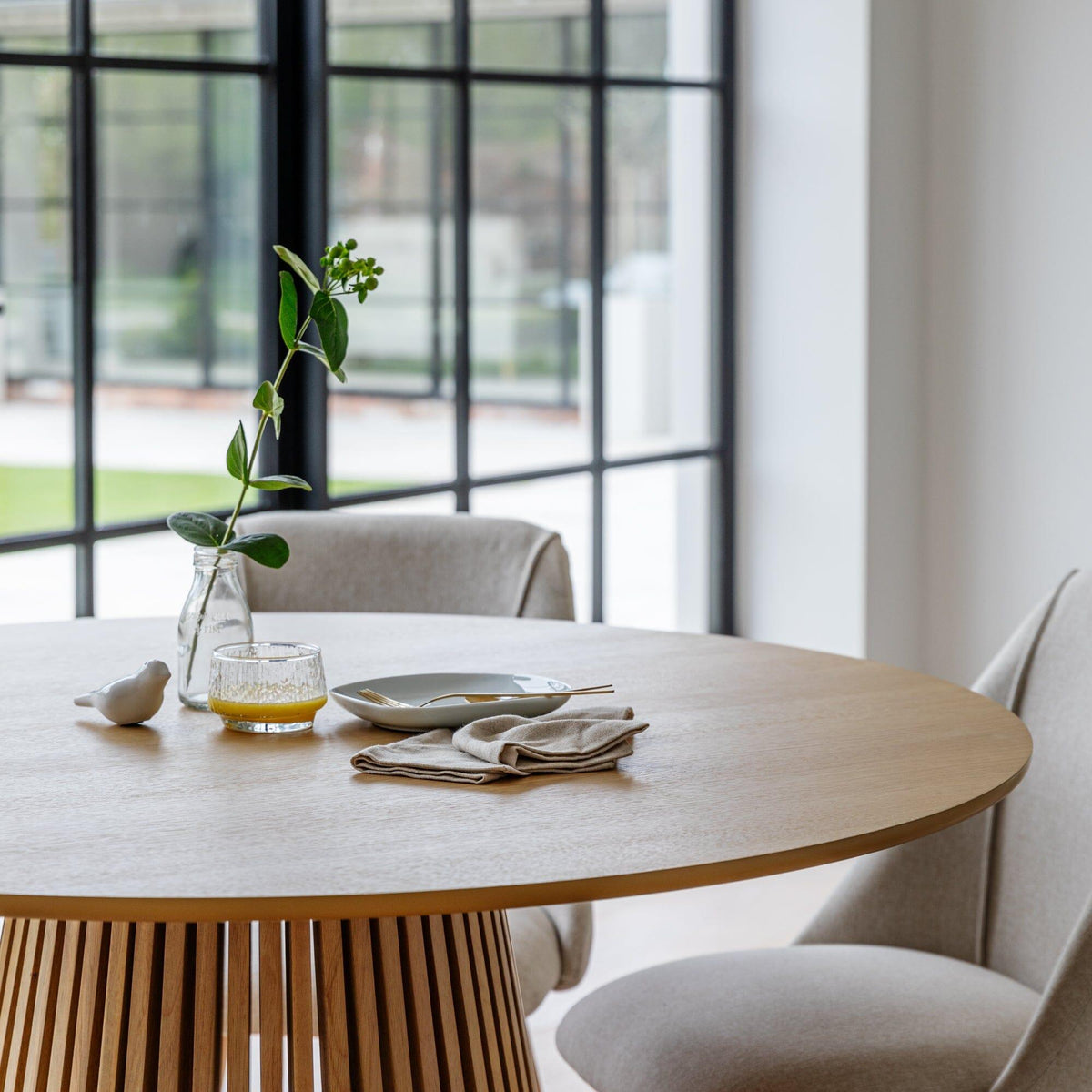 Willow Pale Oak Round Dining Table
