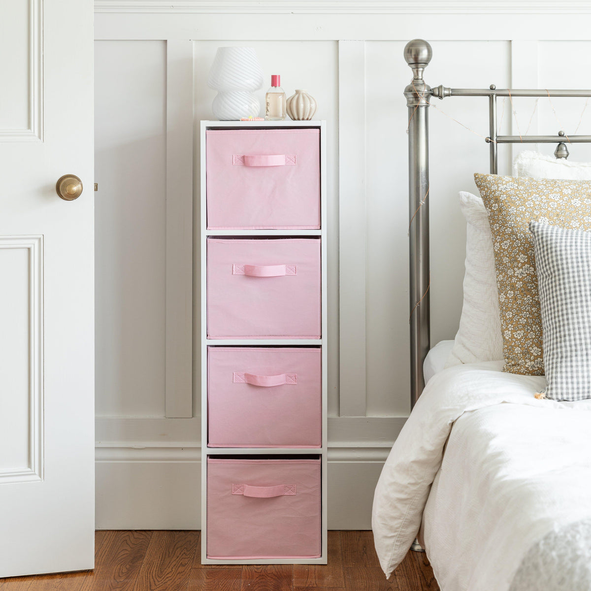 Cara 4 Tier Storage Unit / Chalk White Bookcase with Pink Boxes