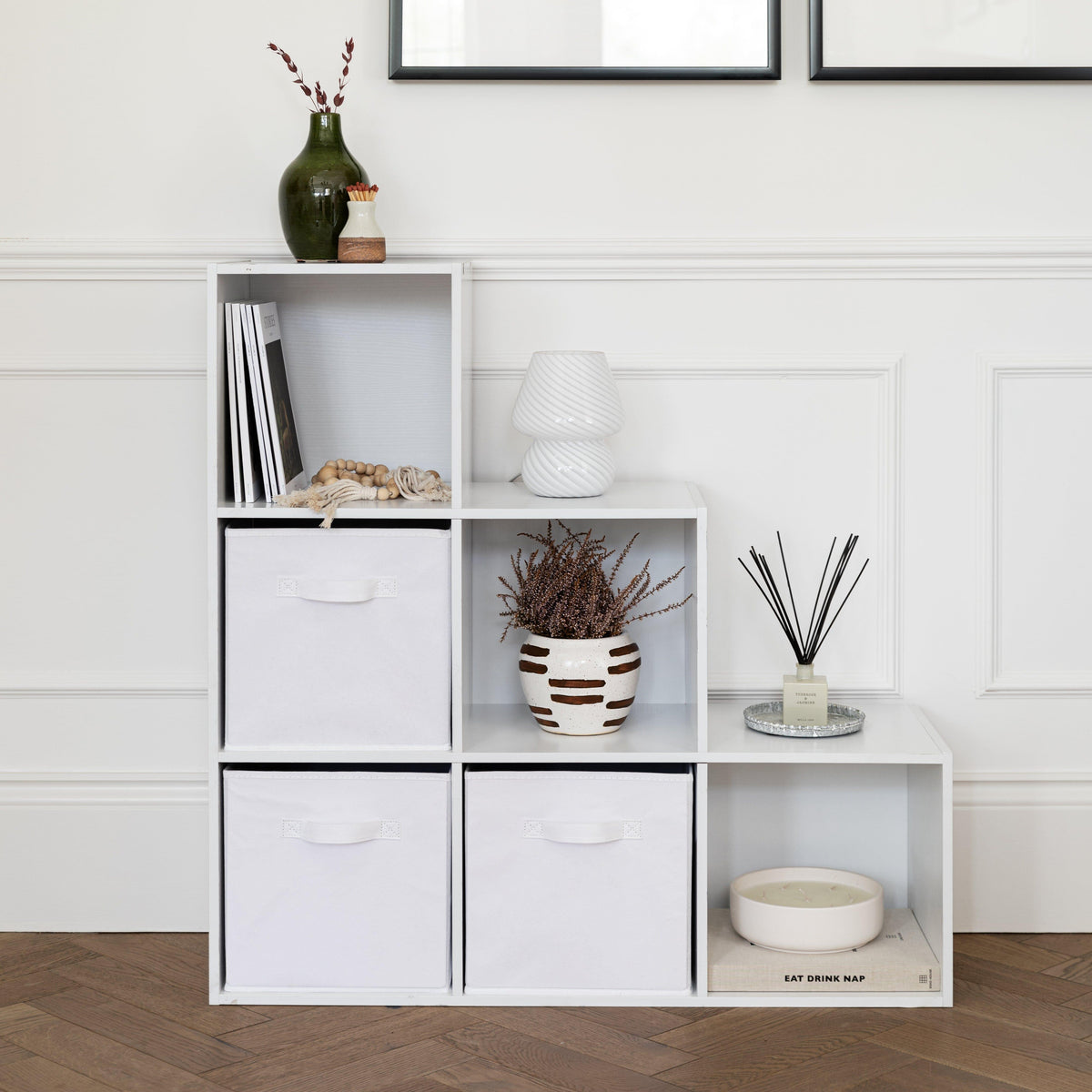 Cara 6 Cube Bookcase Ladder Storage Unit - Chalk White with White Boxes