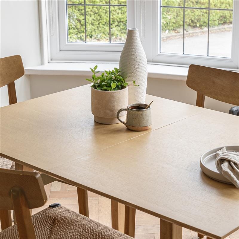 Charlie Oak Dining Table Set  - Extendable - 4 Seater - Faye Woven Oak Dining Chairs